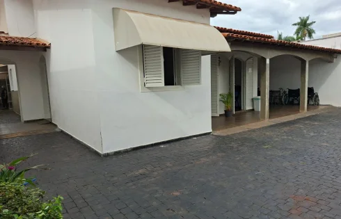 Loja térrea em Osvaldo Rezende, Uberlândia