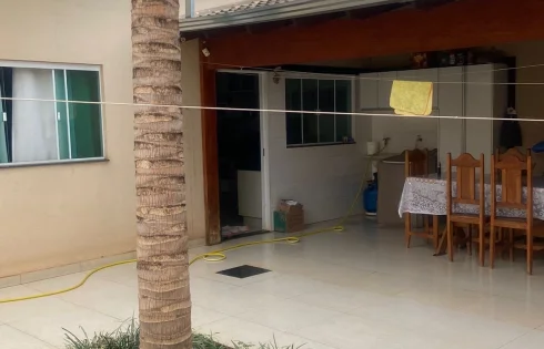 Casa em Laranjeiras, Uberlândia