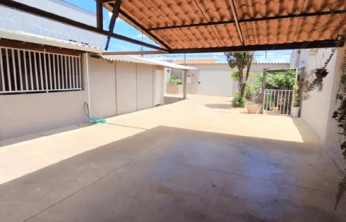 Casa em Santa Rosa, Uberlândia
