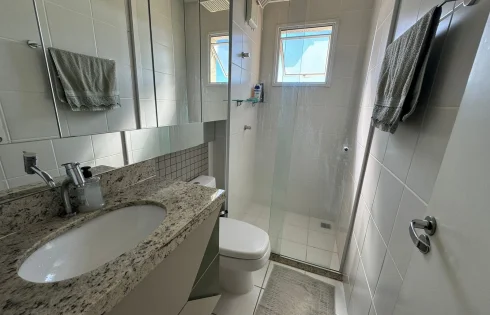 Apartamento em Jardim Veneza, Uberlândia