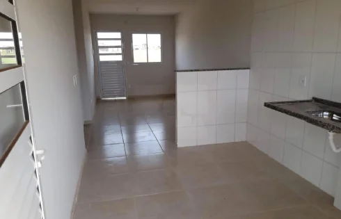 Casa em Loteamento Luizote Iv, Uberlândia