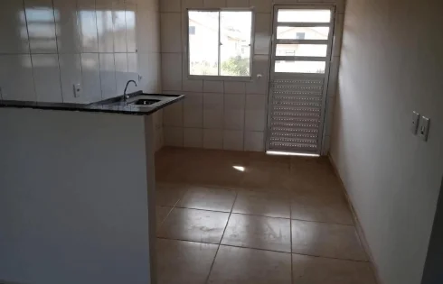 Casa em Loteamento Luizote Iv, Uberlândia