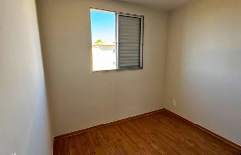 Apartamento em Jardim Holanda, Uberlândia