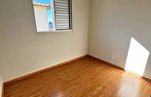 Apartamento em Jardim Holanda, Uberlândia