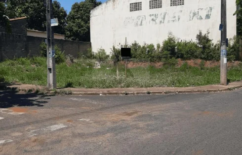 Mansour, Uberlândia