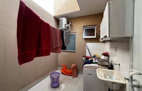 Casa em Jardim das Palmeiras, Uberlândia