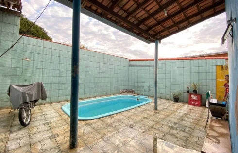 Casa em Luizote de Freitas, Uberlândia