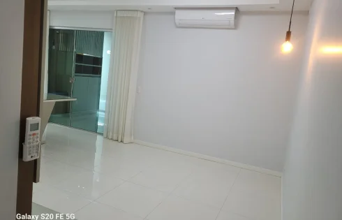 Apartamento em Jardim Finotti, Uberlândia