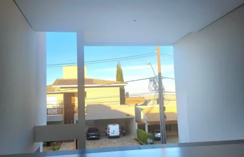 Casa em Cond. Jardins Roma, Uberlândia
