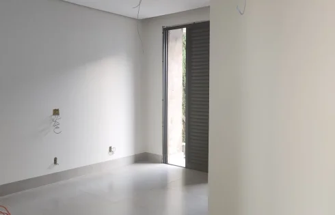 Casa em Cond. Jardins Roma, Uberlândia