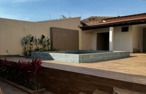 Casa em Nossa Senhora das Graças, Uberlândia