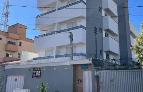 Apartamento em Santa Mônica, Uberlândia