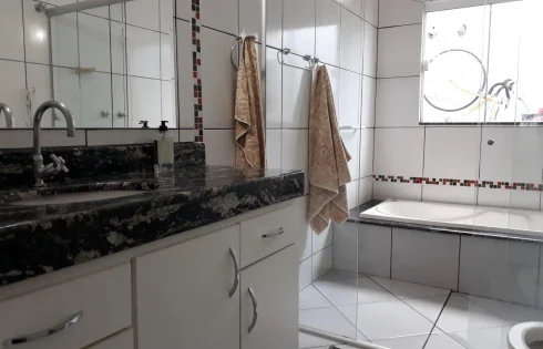Casa em Cidade Jardim, Uberlândia
