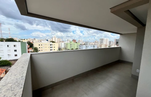 Apartamento em Santa Mônica, Uberlândia
