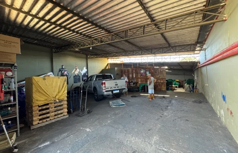 Loja térrea em Granada, Uberlândia