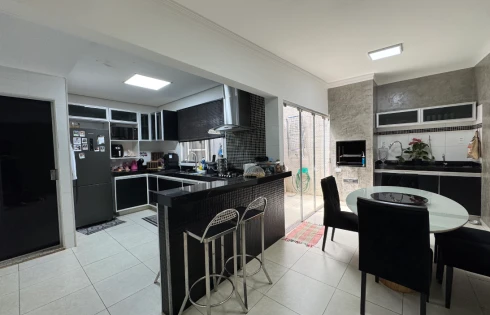 Casa em Aclimação, Uberlândia