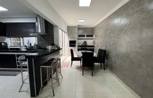 Casa em Aclimação, Uberlândia