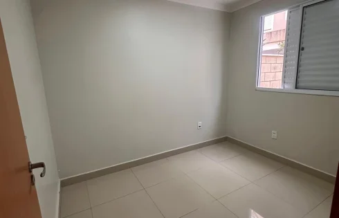 Apartamento em Jardim Holanda, Uberlândia