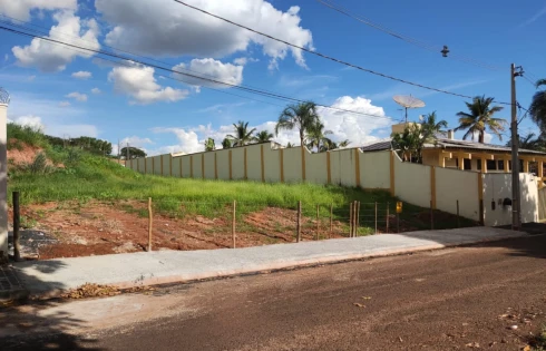 Terreno em Jardim Inconfidência, Uberlândia