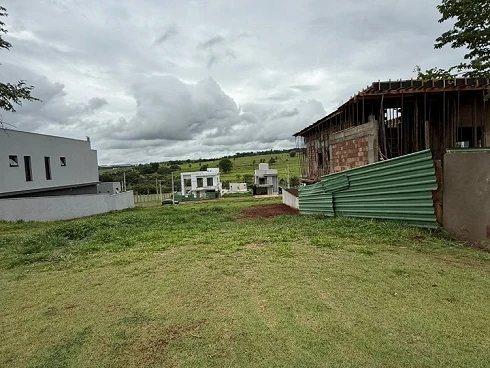 Terreno em Granja Marileusa, Uberlândia
