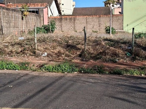 Terreno em Santa Mônica, Uberlândia