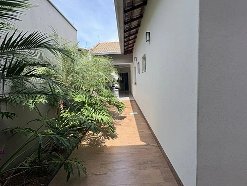 Casa em Cidade Jardim, Uberlândia