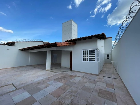 Casa em Cidade Jardim, Uberlândia
