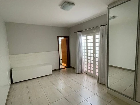 Casa em Cidade Jardim, Uberlândia