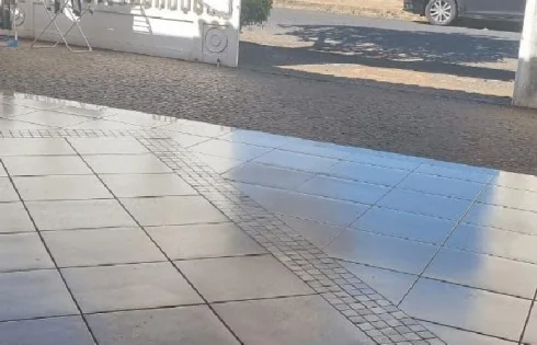 Casa em Jardim das Palmeiras, Uberlândia