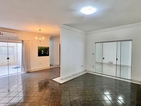Casa em Jardim Patricia, Uberlândia
