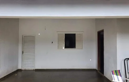 Casa em Jardim das Palmeiras, Uberlândia