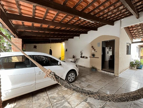 Casa em Laranjeiras, Uberlândia