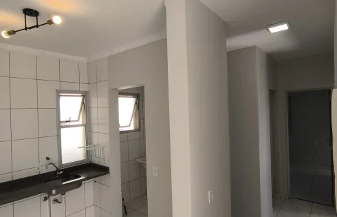 Apartamento em Jardim Holanda, Uberlândia