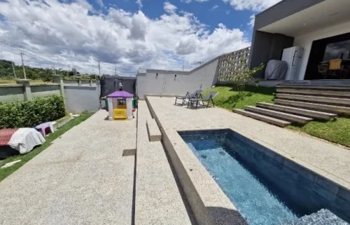 Casa em Granja Marileusa, Uberlândia