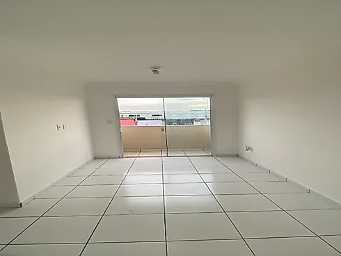 Apartamento com 2 quartos em Presidente Roosevelt, Uberlândia