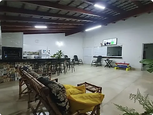 Casa com 4 quartos em Santa Mônica, Uberlândia