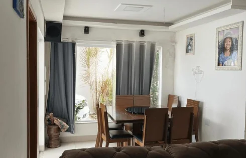 Casa em Jardim Veneza, Uberlândia