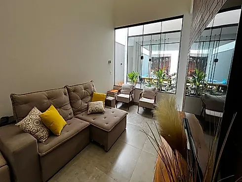 Casa com 4 quartos em Jardim Sul, Uberlândia