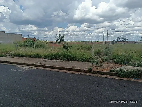 Terreno com 0 quartos em Loteamento Monte Hebron, Uberlândia
