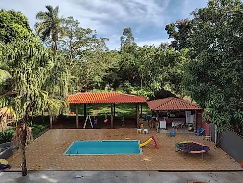 Casa com 10 quartos em Shopping Park, Uberlândia