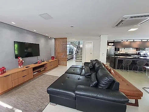 Casa com 4 quartos em Nova Uberlândia, Uberlândia