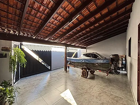 Casa com 4 quartos em Segismundo Pereira, Uberlândia