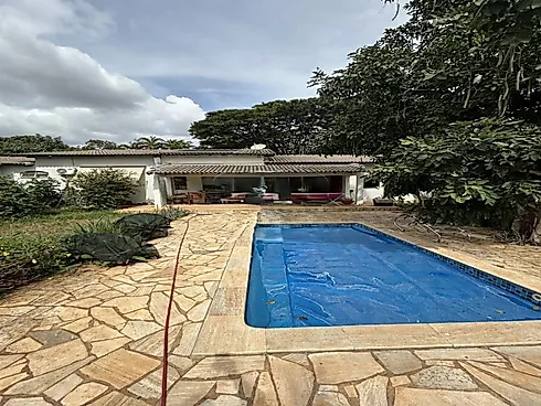 Casa com 4 quartos em Jardim Karaíba, Uberlândia