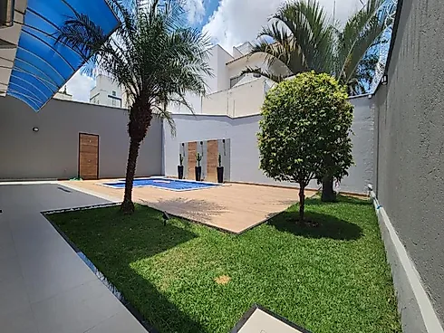 Casa com 4 quartos em Jardim Karaíba, Uberlândia