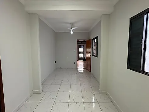 Casa com 4 quartos em Jardim Patricia, Uberlândia