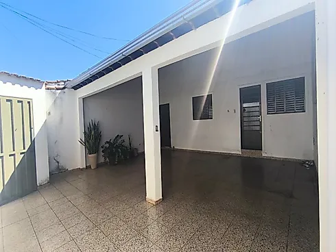 Casa com 5 quartos em Presidente Roosevelt, Uberlândia