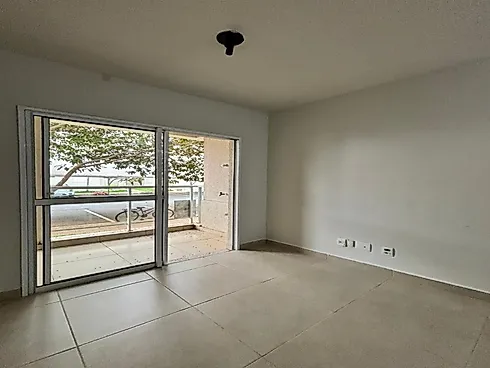 Apartamento com 4 quartos em Jardim Veneza, Uberlândia