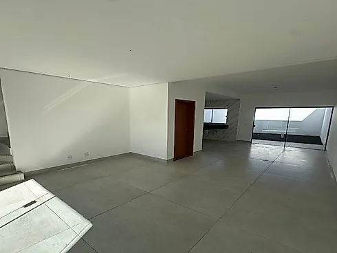 Casa com 2 quartos em Novo Mundo, Uberlândia