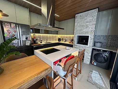 Casa com 4 quartos em Granja Marileusa, Uberlândia