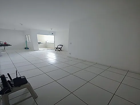 Apartamento com 2 quartos em Luizote Iv, Uberlândia